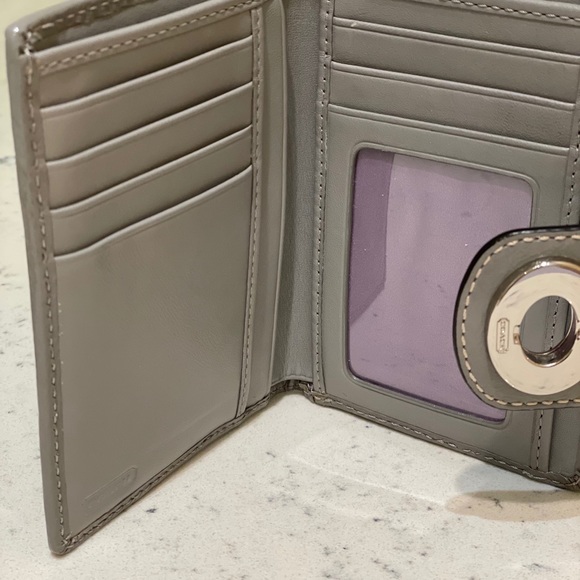Coach Bifold Wallet - Picture 3 of 3